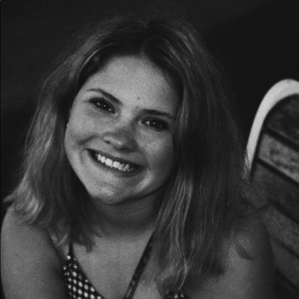 Meet your Posher, Kendra